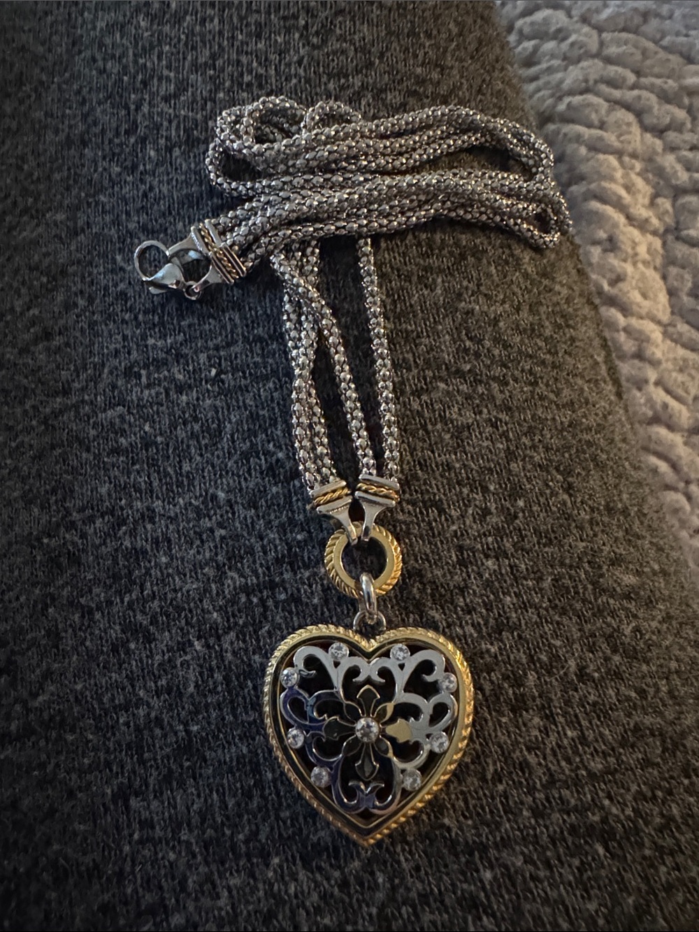 Two-Tone Heart Filigree Pendant Necklace in Silver and Gold